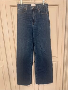 High-Waist Wide-Leg Jeans in Dark Blue
